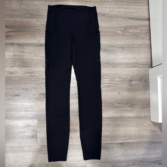 Lululemon Base Pace Legging - Picture 1 of 9
